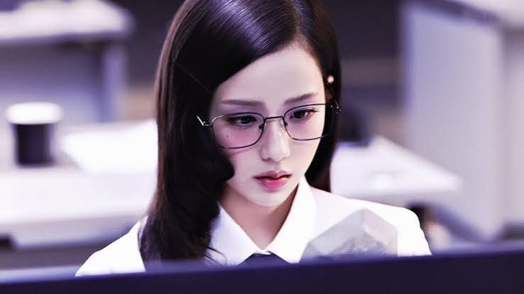 2年ぶりのカムバック！JISOO(BLACKPINK)「earthquake」MV電撃公開！ 特別出演にチャ・スンウォン - CAGE