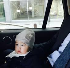 I'm looking forward to see him being silly with his kid. Undur Diri Dari The Return Of Superman Ini 7 Potret Lucunya Seungjae Kumparan Com