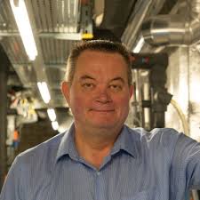 Wir sind Spezialisten im Bau und der Instandhaltung von bahntechnischen  Anlagen unter laufendem Bahnbetrieb.