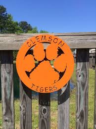 The clemson tigers are the athletic teams that represent clemson university, located in clemson, south carolina. Metal Clemson Tiger Paw Wall Art By Lowcountrymetaldesig On Etsy 40 00 Clemson Tiger Paw Clemson Alumni Clemson