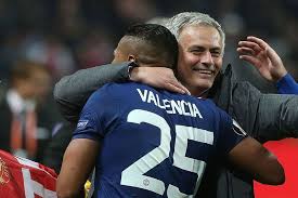 Valencia pone fin a una carrera de 18 años de los que 10 los pasó en el manchester united. Iswtuavhjej1m