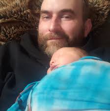 What could be causing the 2013 GMC Acadia's heat to fluctuate and overheat?