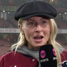"I hope there's silverware for Arsenal, I think we need that", Leah  Williamson discusses Arsenal's position so far this season 🗣