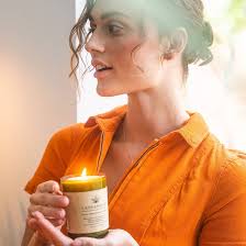 Amazon.com: Cannabolish Smoke Odor Eliminating Candle, 7 oz, Natural  Ingredients (Pack of 2) : Health & Household