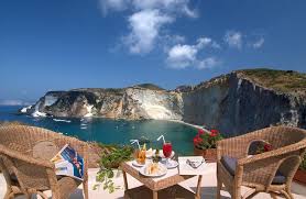 Lazio blu ponza è gestita da ponzesi che conoscono alla perfezione l'isola e da tempo si occupano di fornire servizi turistici ai. Hotels For Diving In Ponza Italy Reviews Prices Planet Of Hotels
