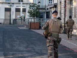 Mit allen fernsehsendern und sendungen im überblick! Il Avait Fonce Sur Six Militaires A Levallois En 2017 L Assaillant Sera Juge Devant Les Assises Actu Hauts De Seine