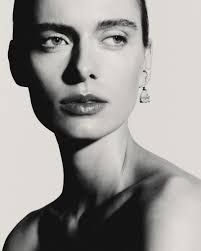 TEFAF New York To Host Rare Works By Ana Khouri, Anna Hu And Hemmerle