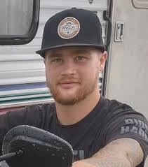 Chris Beavers's Instagram, Twitter & Facebook