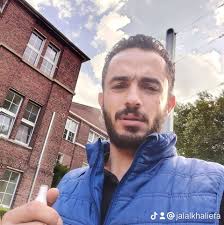 عيونها خضراء BYBS القاضي الشرعي الأول، فضيلة الشيخ محمود المعراوي (حفظه  الله)، أطالب بصفتي الشخصية، وباسم كل من يوافقني على هذا الرأي الذي يحمل  الخير لمحاكم سورية ومحاكم البلاد العربية، بعودة القاضي