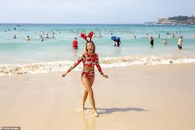 Dec 14, 2019 · christmas revellers let their hair down last night despite the bad weather as office party season got into full swing. Australians In Santa Hats Take To Bondi Beach For A Summer Christmas Daily Mail Online