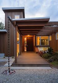 Contemporary Home In Lexington Ma La Gouttiere Japonaise Maison Ossature Bois Maison Bois Et Plan Maison