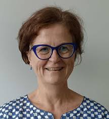 Heidenau: Eine Tierfreundin schaut in der Hitze nach vergessenen Tieren