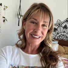 Liz Everett (lizzykid)