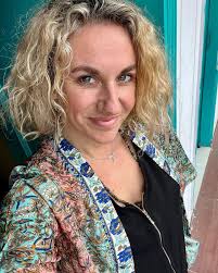 Avant de rencontrer @chris__aud , je séduisais et montrais le meilleur de  moi au début de mes relations. Je ne montrais que ce qui était beau et  plaisant. C'est très souvent aussi