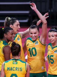 A seleção brasileira feminina de vôlei venceu a sérvia, na madrugada deste sábado (31), no que era esperado como o desafio mais difícil nos jogos olímpicos de tóquio até aqui. Dyz8duohon67m