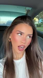 Leah Eddy's Instagram, Twitter & Facebook