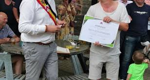 You can do it @nanou_nys ! Nu Ook Officieel Niels Destadsbader Ereburger Van Deerlijk Focus En Wtv