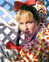 tbt Outtake de um dos ensaios de contra-capa do disco “Xegundo Xou da  Xuxa”, de 1987! 🥰 A foto foi tirada na antiga Casa Branca, na varandinha  do banheiro. Gostaram? ❌❤️ Foto: