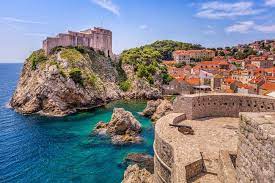 Dubrovnik is one of the most popular towns in croatia and according to google trends, it is more popular than croatia as a country itself. 11 Best Things To Do In Dubrovnik Croatia Try Somewhere New Lugares Incriveis Para Visitar Croacia Dubrovnik