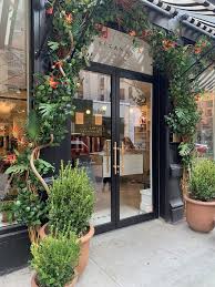 Where To Shop In The City Current Mood Nyc Mood Nyc Floral Branding Current Mood