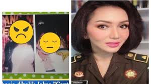 Salah satu yang membuat saya heran adalah beredar luasnya foto dimana jaksa pinangki sirna malasari sedang bersama dengan djoko tjandra dengan pengaca. Ternyata Suami Pertama Jaksa Pinangki Umurnya Beda Jauh 41 Tahun Tapi Bukan Pejabat Sembarangan Tribun Timur