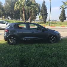 Location Renault Clio 4 Boite Automatique Prix Pas Cher La Renault Clio 4 Est Une Voiture Pratique Et En Meme Temps Audacieuse C Est Une C Car Vehicles Bmw
