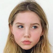 Ella Anderson Bio Facts Family Famous Birthdays Anderson Celebs Nickelodeon Girls