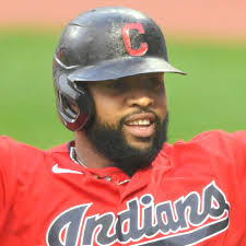 1B Carlos Santana agrees to free-agent deal with Kansas City Royals