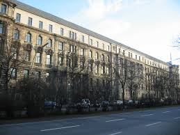 Vergleich der offiziellen geodaten mit der openstreetmap abdeckung. Lindenstrasse Berlin Kreuzberg Wikipedia