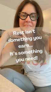 𝙃𝙪𝙜𝙚 𝙘𝙤𝙣𝙜𝙧𝙖𝙩𝙪𝙡𝙖𝙩𝙞𝙤𝙣𝙨 𝙩𝙤 𝘾𝙝𝙡𝙤𝙚 𝙛𝙤𝙧  𝙚𝙖𝙧𝙣𝙞𝙣𝙜 𝙝𝙚𝙧 𝙈𝙖𝙨𝙩𝙚𝙧 𝙤𝙛 𝘼𝙧𝙩𝙨 𝙞𝙣 𝙩𝙚𝙖𝙘𝙝𝙞𝙣𝙜  𝙛𝙧𝙤𝙢 𝘾𝙝𝙧𝙞𝙨𝙩𝙤𝙥𝙝𝙚𝙧 𝙉𝙚𝙬𝙥𝙤𝙧𝙩 𝙐𝙣𝙞𝙫𝙚𝙧𝙨𝙞𝙩𝙮! 🎓👏⁣  ⁣ It's been an incredible journey watching ...