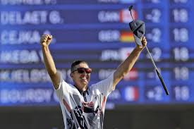 The symbol itself depicts five interlocking rings, each in five colors: Rio 2016 Golf S Olympic Return Comes Up Roses Wsj