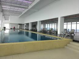 As principais comodidades incluem um business center, registo de entrada rápido e registo de saída rápido. Pool Picture Of The Straits Hotel Suites Melaka Tripadvisor
