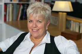 Découvrez toute la carrière de mimie mathy. Mimie Mathy Dans La Peau D Un Capitaine De Police Sur France 3