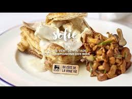 Vol Au Vent De Pintade Aux Champignons Des Bois Par Sofie Dumont Delhaize