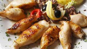 Per preparare i totani ripieni a ghiotta alla messinese, dovete innanzitutto pulire i totani come vedete nel tutorial della mia video ricetta di un piatto simile, i calamari ripieni al pomodoro. Ricetta Calamari Ripieni Alla Siciliana Il Giornale Del Cibo