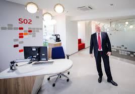 Swift code listings available in schwechat will help you to find the bank and. Bank Austria Und Erste Group Liefern Sich Wettrennen Um Langere Offnungszeiten Extrajournal Net