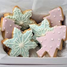Zebraranol Officiel Pour Un Monde Plus Zebre Apprenez A Decorer Vos Sables De Noel Sur Zebraran Sables De Noel Bonbons De Noel Biscuits Au Sucre De Noel