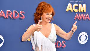 Reba McEntire sounds off on ACM Awards: Entertainer of the Year category