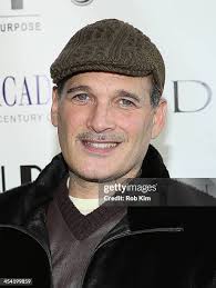 Ayan Elmi and Chef Roble Ali attend the "Clique by Roble" fragrance... News  Photo