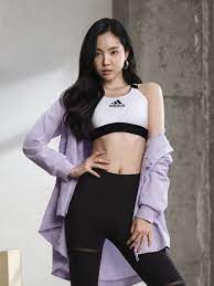 A Pink S Na Eun Is A Stunning Free Spirit In New Campaign For Adidas Korea S S S 2020 Women S Collection Apink Naeun Women Sporty Outfits