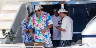 Erling haaland (borussia dortmund) of norway. Lilian Chan On Twitter Erling Haaland Parties On A Yacht In Mykonos With A Group Of Bikini Clad Women As 150m Striker Wears An Eye Catching 2 250 Louis Vuitton Watercolour Outfit After Norway Failed