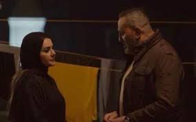 فيما اختار الفنان خالد سرحان السخرية ليعلق على تلك الأزمة، بعدما كتب منشورا عبر صفحته الرسمية على فيسبوك وطرح فيه حوار تخيلي بينه وبين موظف. Ø®Ø§Ù„Ø¯ Ø³Ø±Ø­Ø§Ù† ÙŠØ­Ø±Ø¶ Ø¯ÙŠÙ†Ø§ ÙØ¤Ø§Ø¯ Ø¹Ù„Ù‰ Ø§Ù„Ø¹ÙˆØ¶Ù‰ ÙˆÙŠØ´Ø¹Ù„ Ø£Ø­Ø¯Ø§Ø« Ø§Ù„Ù„Ù‰ Ù…Ø§Ù„ÙˆØ´ ÙƒØ¨ÙŠØ± Ø­Ù¦ ÙÙŠØ¯ÙŠÙˆ