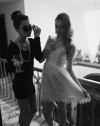 Black And White Best Friend Costume Ideas Best Friend Halloween Costume Ideas Audrey Hepburn And Marilyn Monroe Halloween Costume Outfits Best Friend Halloween Costumes Halloween Outfits