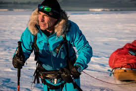 Une situation d'extrême urgence, qui avait poussé le journaliste hugo clément à partir au svalbard, sur le pangaea, le voilier de mike horn. La Reserve Magazine Rethinking Luxury Mike Horn A Living Legend La Reserve Magazine Rethinking Luxury