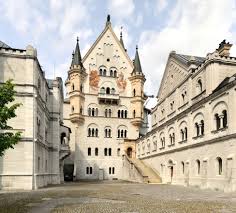 In 1873 king ludwig ii of bavaria acquired the herreninsel as the location for his royal palace of herrenchiemsee (new palace).modelled on versailles, this palace was built as a temple of fame for king louis xiv of france, whom the bavarian monarch fervently admired. Neuschwanstein Castle