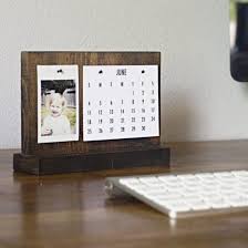 This Easy Modern Desk Calendar Stand Is The Perfect Display For A Picture Of Your Favorite Person And A S Modern Desk Calendar Desk Calendars Diy Desk Calendar