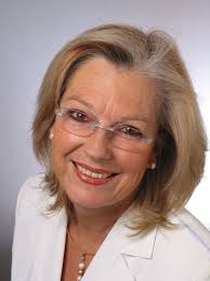 Dr. Petra Löwenthal zur IHK-Ausschussvorsitzenden gewählt