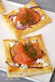 Feuilletes Au Fromage De Chevre Oignon Rouge Et Saumon Fume Recette Apero Chaud Fromage De Chevre Recettes De Cuisine