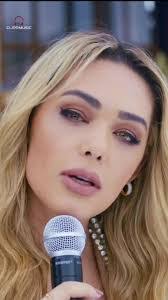 Tania Mares's Instagram, Twitter & Facebook