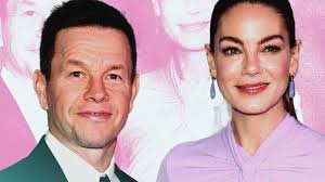 The Family Plan's Mark Wahlberg & Michelle Monaghan Talk Minivans & Their  Go-To Karaoke Songs